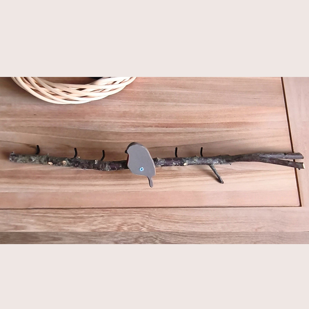 Oiseau Branche Rouge gorge de dos